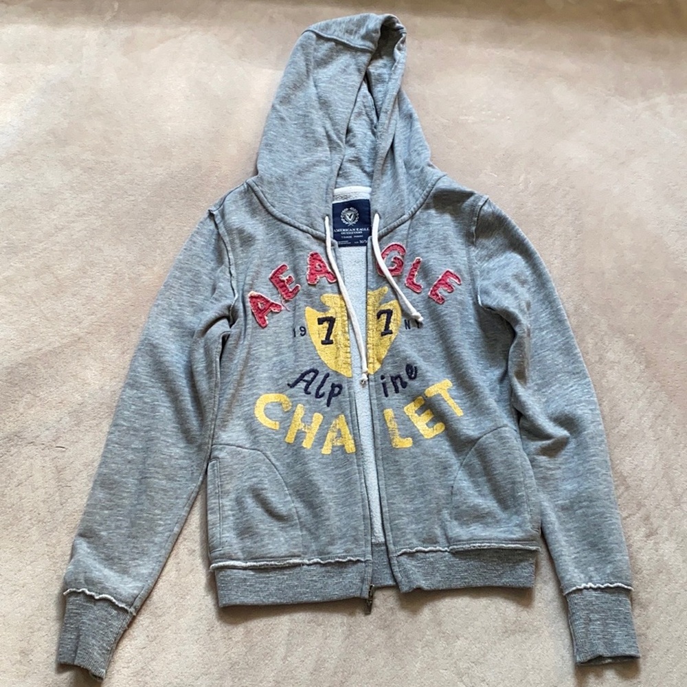 American Eagle grey sweater, size M